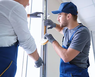 glass repair experts in The Villages, FL